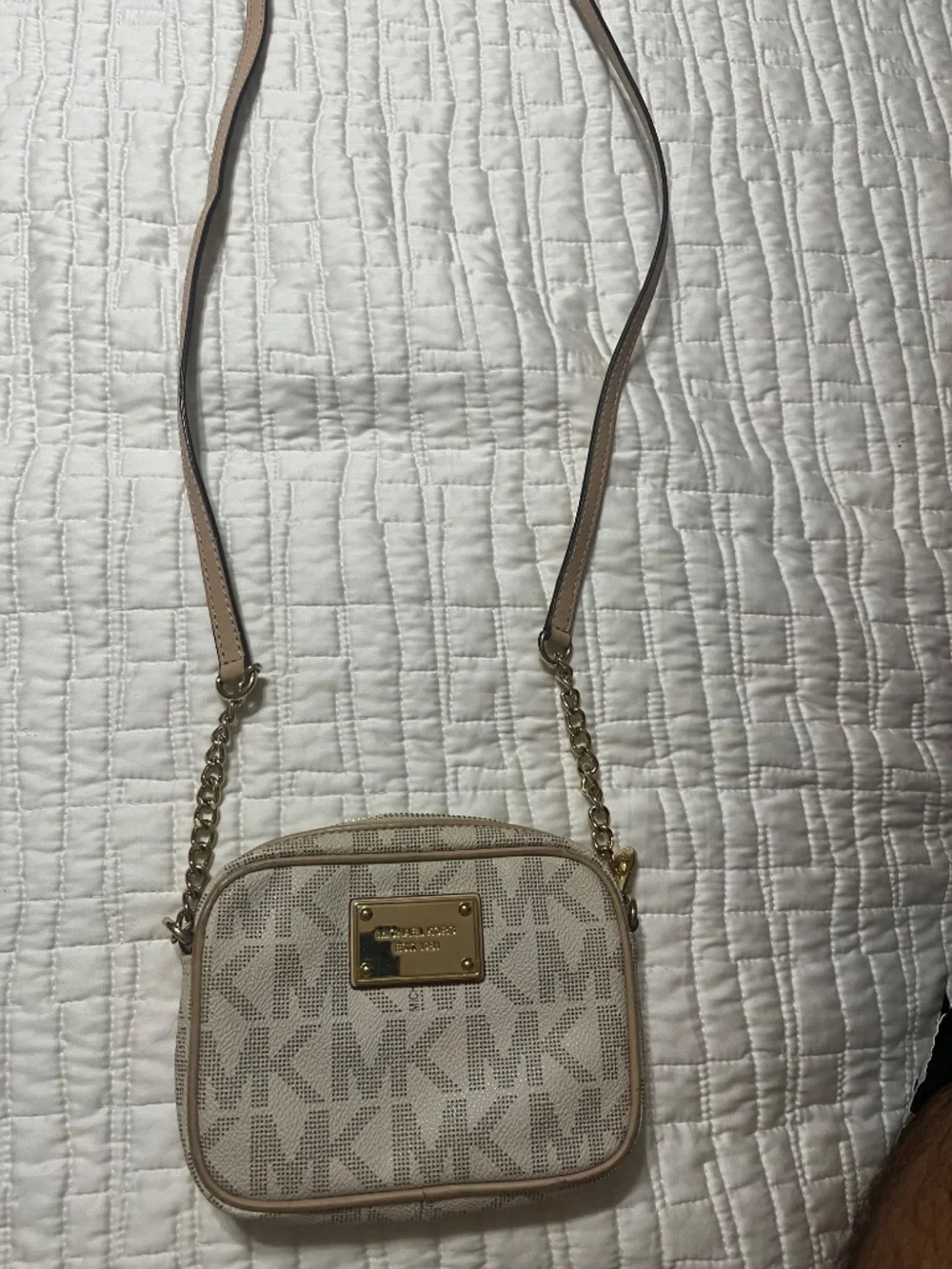 Michael Kors beige logo crossbody